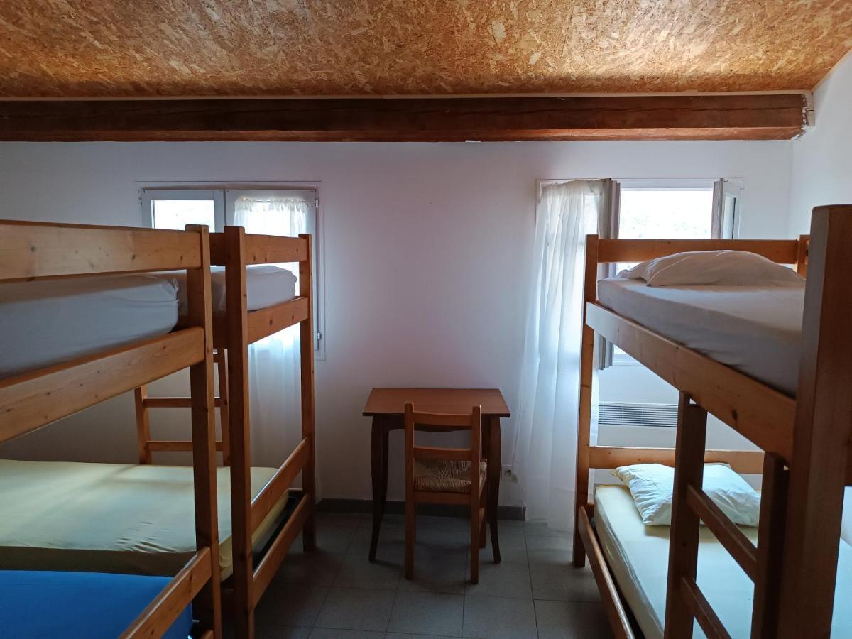 Hotel Auberge De Calendal Aiglun  Esterno foto