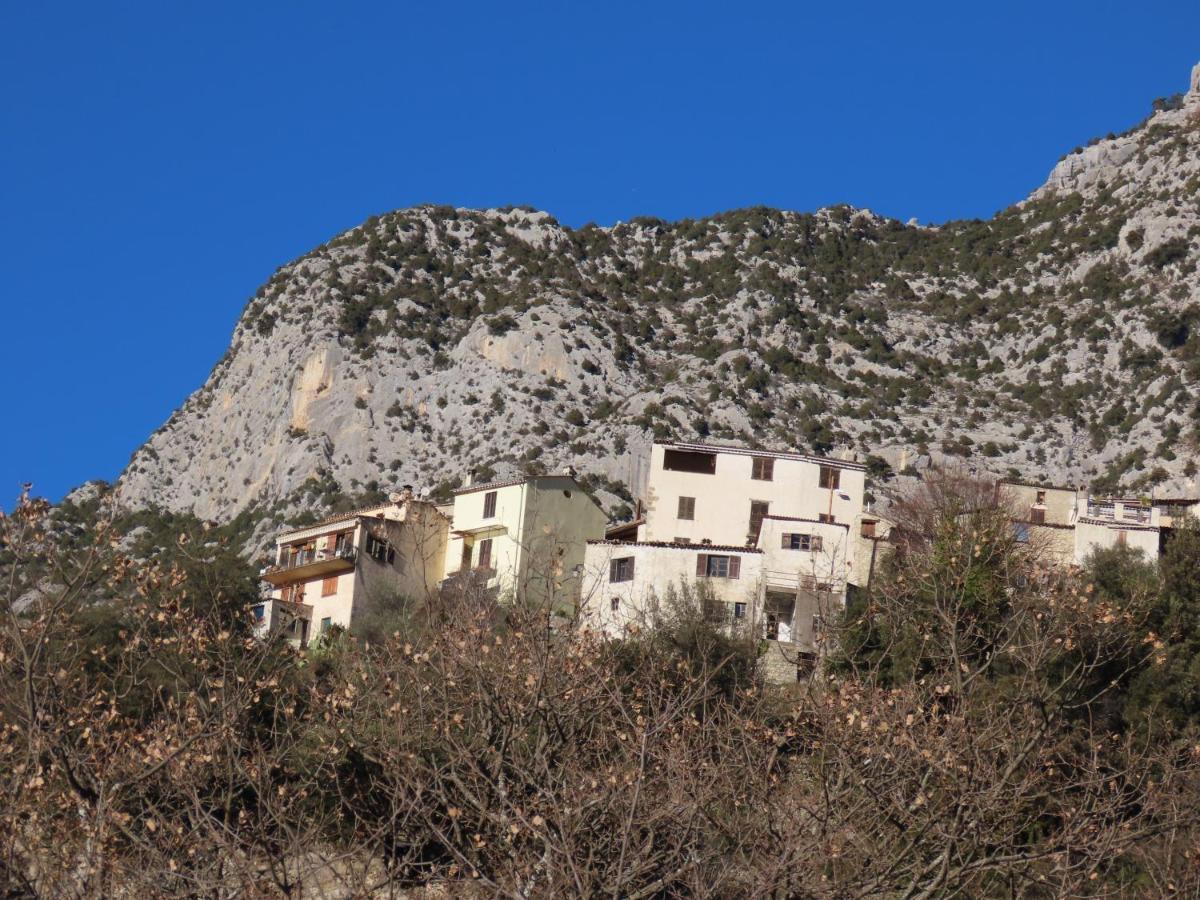 Hotel Auberge De Calendal Aiglun  Esterno foto