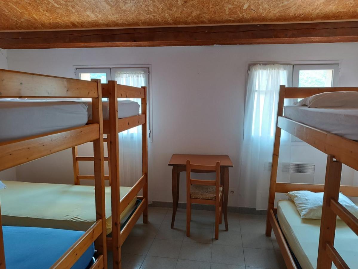 Hotel Auberge De Calendal Aiglun  Esterno foto